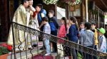 luna pastorației, copiilor și tinerilor ” Lăsaţi copiii să vină la Mine şi nu-i opriţi” -zeci de prichindei au fost primiți cu dragoste la Mănăstirea Bujoreni în cadrul proiectului ”Luna pastorației copiilor și tinerilor”