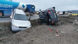 Tamponare Bădeana Tamponare între 2 mașini la Bădeana. Sunt 3 victime. ( Foto)