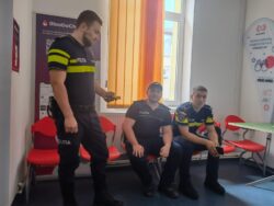 Donare,Sânge,Polițiști Au răspuns “ prezent” la solicitare-polițiștii vasluieni au venit să doneze sânge la Bârlad pentru victimele tragediei de la Crevedia